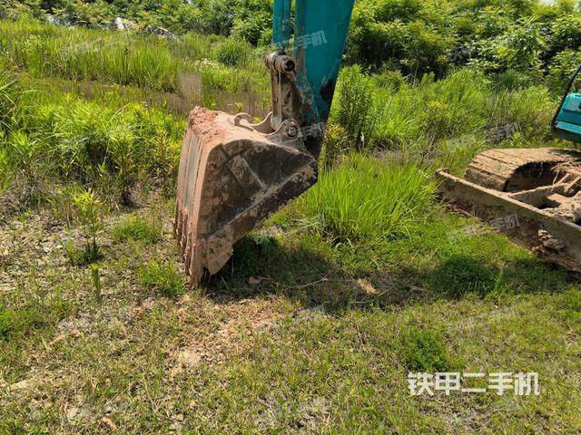 鏟斗45度(工作和回轉(zhuǎn)裝置) 鏟斗45度(工作和回轉(zhuǎn)裝置)