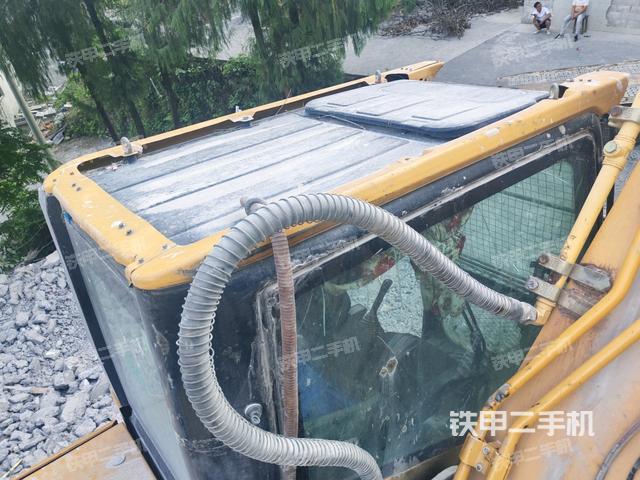 駕駛室頂部俯視(上車(chē)部件) 駕駛室頂部俯視(上車(chē)部件)