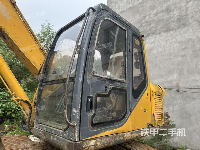 沃得重工W285-8挖掘機(jī)