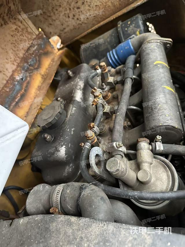 發(fā)動機整體俯視(整機外觀) 發(fā)動機整體俯視(整機外觀)