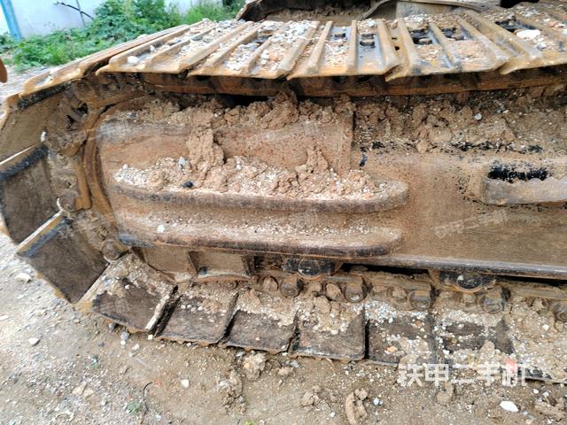 左側(cè)行走馬達(dá)蓋板（行走機(jī)構(gòu)）