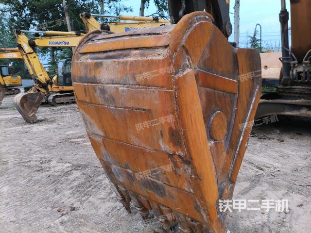 鏟斗45度(工作和回轉(zhuǎn)裝置) 鏟斗45度(工作和回轉(zhuǎn)裝置)