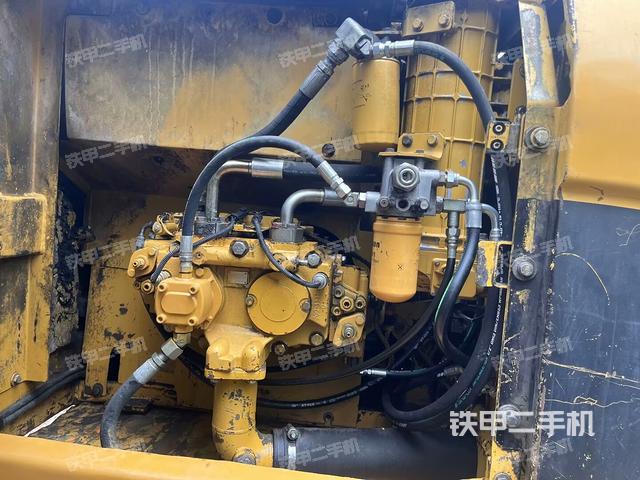 散熱器室(大件艙室) 散熱器室(大件艙室)