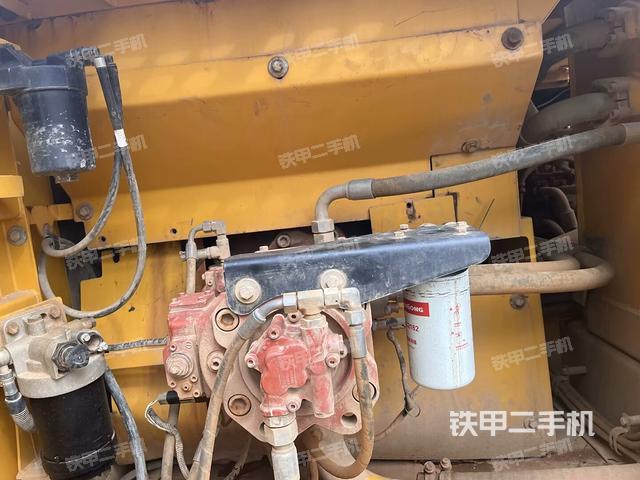 電瓶（大件艙室）