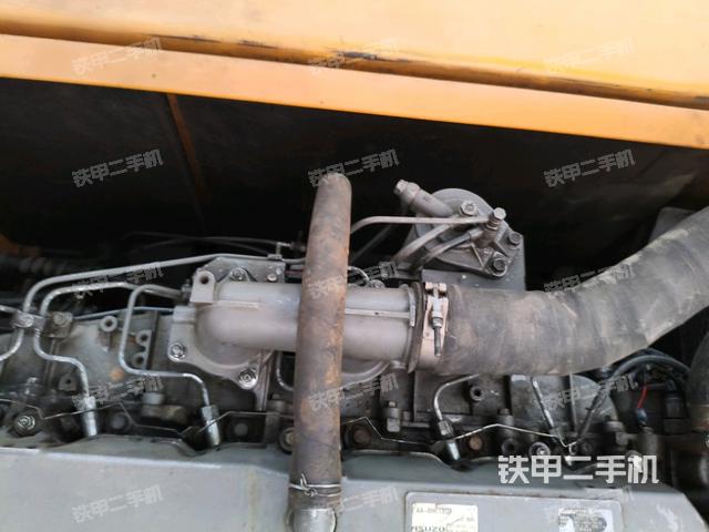 氣門室蓋螺絲特寫(上車部件) 氣門室蓋螺絲特寫(上車部件)
