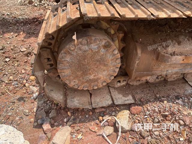 左侧履带整体 (行走机构) 左侧履带整体 (行走机构)