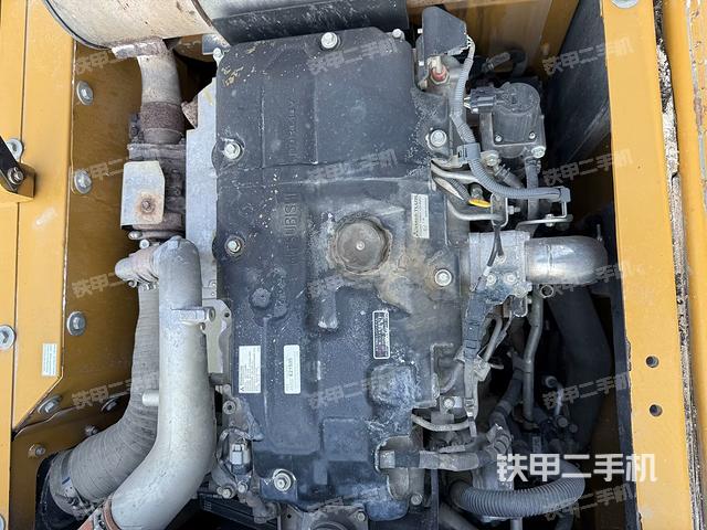 發(fā)動機整體俯視(整機外觀) 發(fā)動機整體俯視(整機外觀)