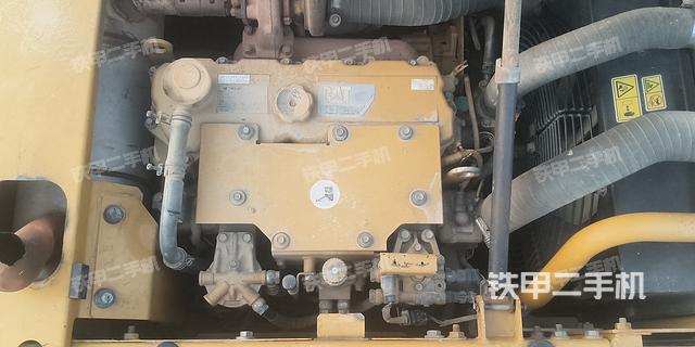 发动机整体俯视(整机外观) 发动机整体俯视(整机外观)