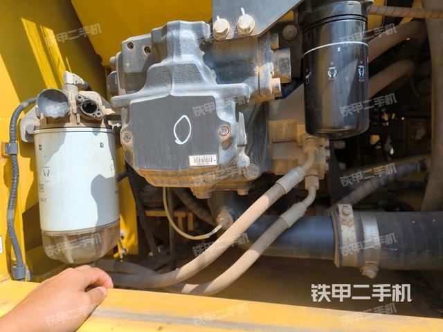 液壓泵斜45?左(大件艙室) 液壓泵斜45?左(大件艙室)