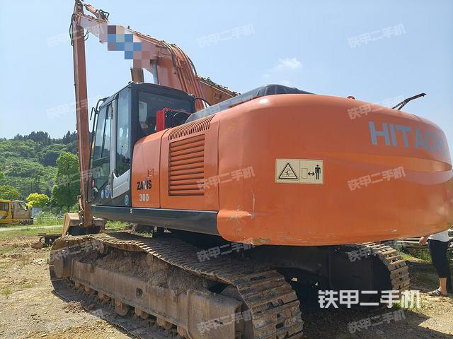 整機(jī)右后45°(整機(jī)外觀) 整機(jī)右后45°(整機(jī)外觀)