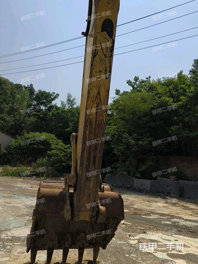大臂整體?右側(cè)(工作和回轉(zhuǎn)裝置) 大臂整體?右側(cè)(工作和回轉(zhuǎn)裝置)