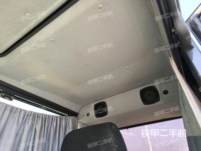 右側(cè)玻璃角標(biāo)(駕駛室部分) 右側(cè)玻璃角標(biāo)(駕駛室部分)