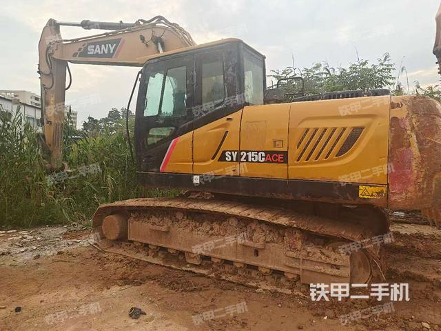 三一重工SY215C ACE挖掘機(jī)