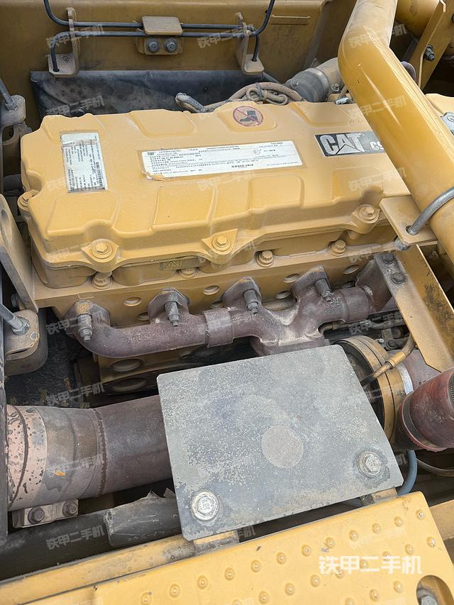 发动机整体俯视(整机外观) 发动机整体俯视(整机外观)