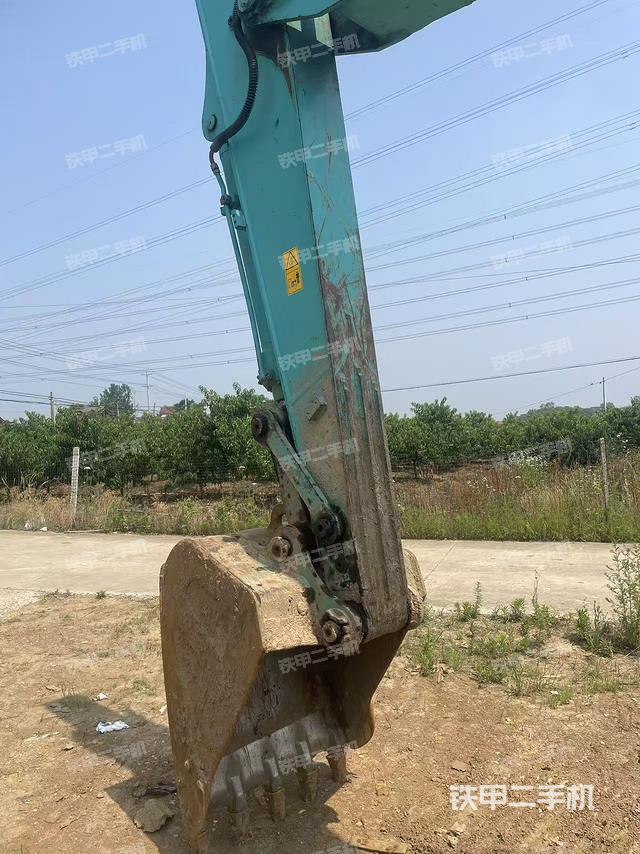 小臂整體左后(工作和回轉(zhuǎn)裝置) 小臂整體左后(工作和回轉(zhuǎn)裝置)
