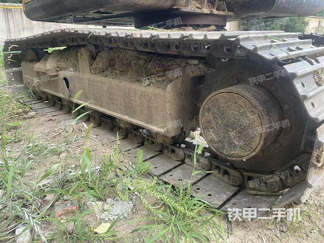 左側(cè)履帶整體?(行走機(jī)構(gòu)) 左側(cè)履帶整體?(行走機(jī)構(gòu))