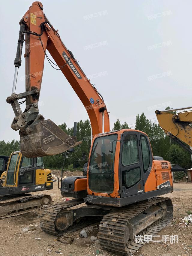 斗山DX130-9CN挖掘機(jī)