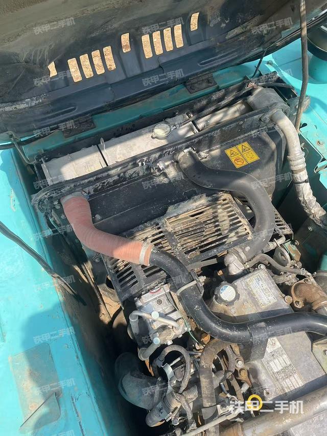 水箱+風(fēng)扇特寫(xiě)(上車(chē)部件) 水箱+風(fēng)扇特寫(xiě)(上車(chē)部件)