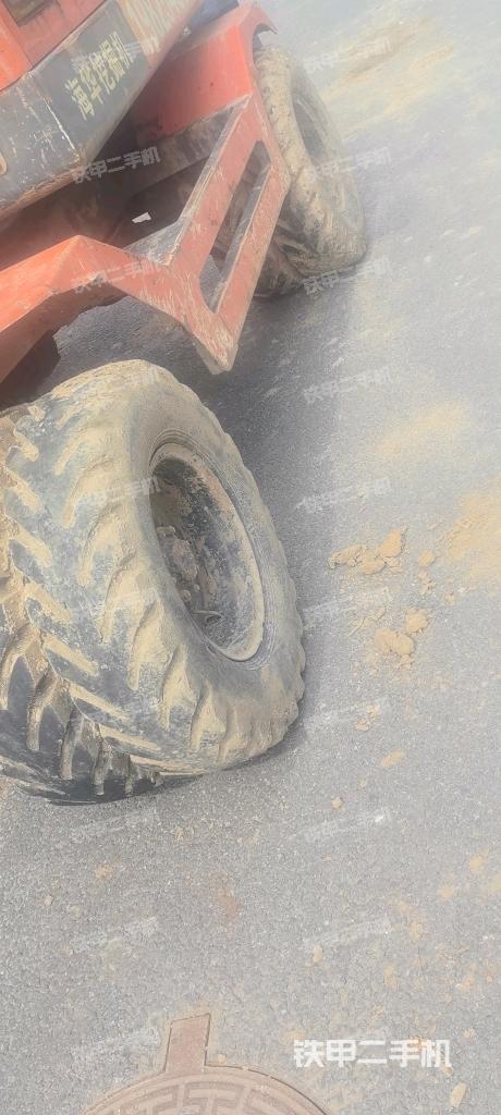 单侧履带整体（整机外观）