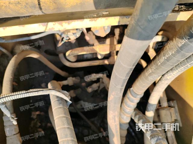 中央回轉(zhuǎn)接頭特寫(上車部件) 中央回轉(zhuǎn)接頭特寫(上車部件)