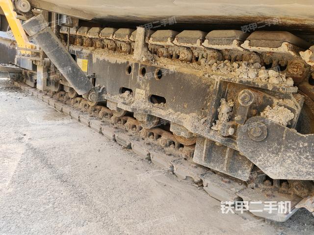 整機右側(cè)(設(shè)備外觀及核心部件) 整機右側(cè)(設(shè)備外觀及核心部件)