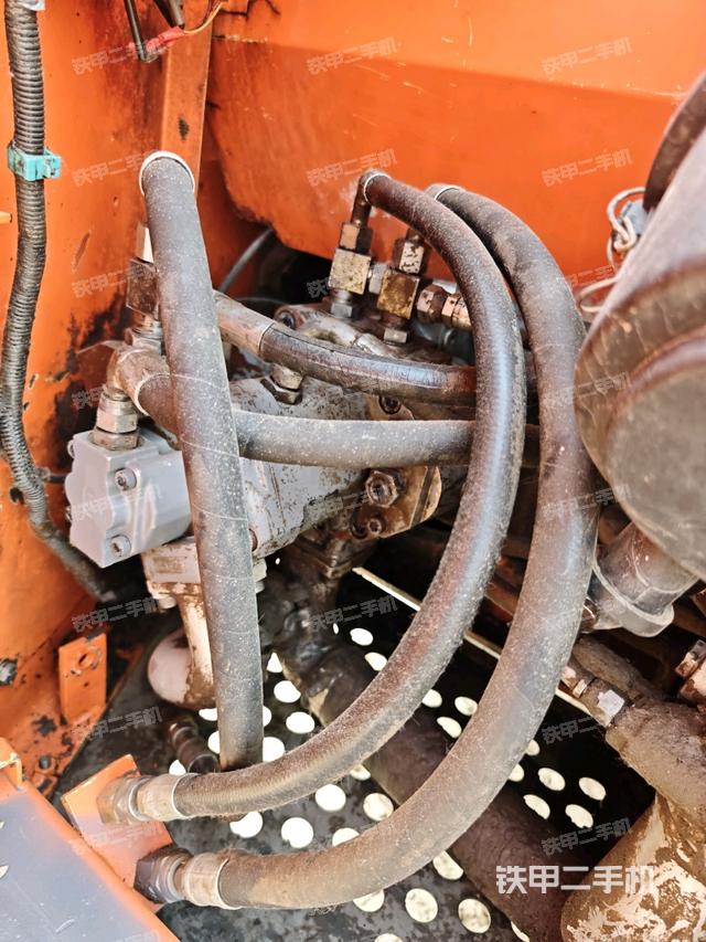 液壓泵室（大件艙室）