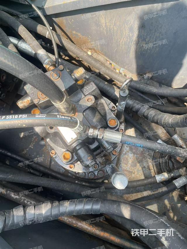 回轉(zhuǎn)馬達(dá)(上車(chē)部件) 回轉(zhuǎn)馬達(dá)(上車(chē)部件)