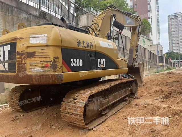 整機(jī)右后45°(整機(jī)外觀) 整機(jī)右后45°(整機(jī)外觀)