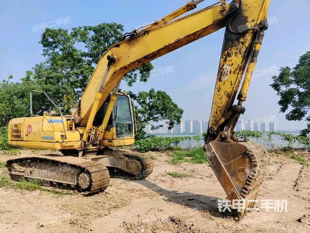 右前45(整機(jī)外觀) 右前45(整機(jī)外觀)
