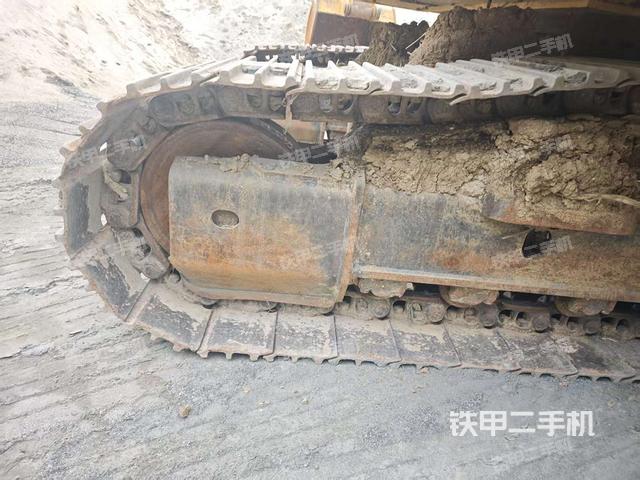 左側(cè)行走馬達(dá)蓋板(行走機(jī)構(gòu)) 左側(cè)行走馬達(dá)蓋板(行走機(jī)構(gòu))