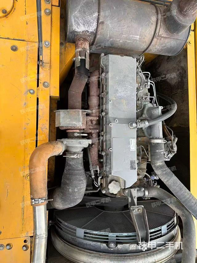 發(fā)動機整體俯視（整機外觀）