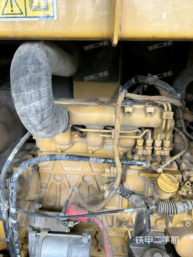 發(fā)動機整體俯視(整機外觀) 發(fā)動機整體俯視(整機外觀)