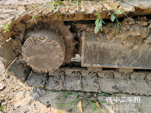右驅(qū)動(dòng)輪(行走機(jī)構(gòu)) 右驅(qū)動(dòng)輪(行走機(jī)構(gòu))