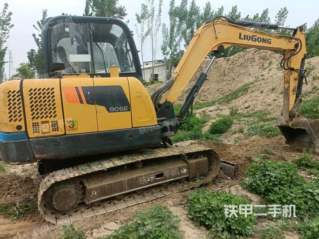 右后45(整機外觀) 右后45(整機外觀)