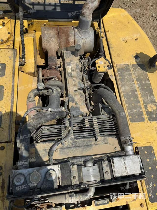 发动机整体俯视(整机外观) 发动机整体俯视(整机外观)