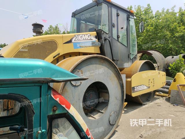 整機(jī)左側(cè)（設(shè)備外觀及核心部件）