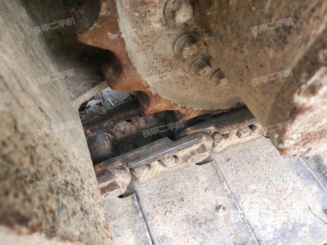 右側(cè)行走馬達(dá)蓋板(行走機(jī)構(gòu)) 右側(cè)行走馬達(dá)蓋板(行走機(jī)構(gòu))