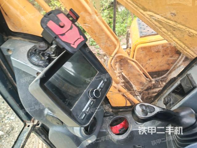 顯示屏?(駕駛室部分) 顯示屏?(駕駛室部分)