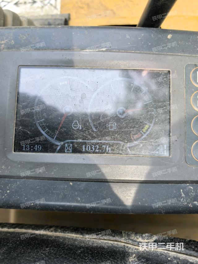  驾驶室正侧（驾驶室部分）