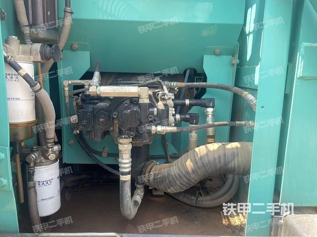 液壓泵斜45?左(大件艙室) 液壓泵斜45?左(大件艙室)