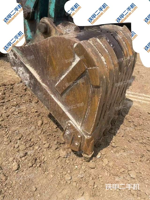 鏟斗45度(工作和回轉(zhuǎn)裝置) 鏟斗45度(工作和回轉(zhuǎn)裝置)