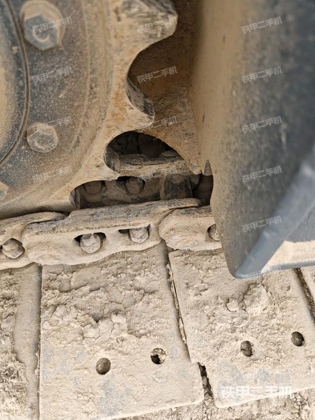 左驅(qū)動(dòng)輪（行走機(jī)構(gòu)）