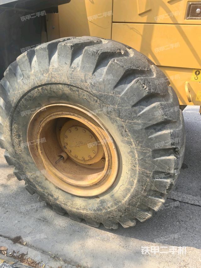 右前輪(行走機(jī)構(gòu)) 右前輪(行走機(jī)構(gòu))