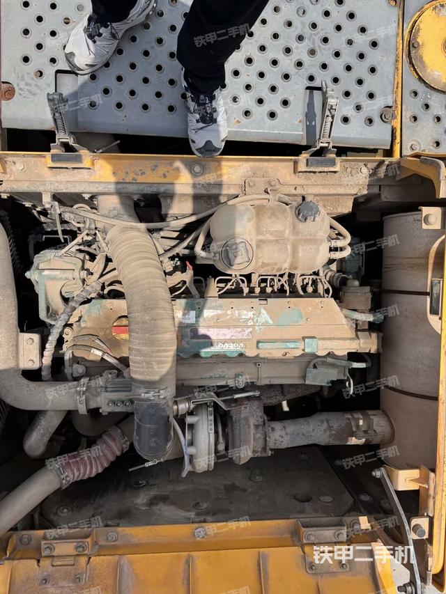 發(fā)動(dòng)機(jī)室(上車部件) 發(fā)動(dòng)機(jī)室(上車部件)