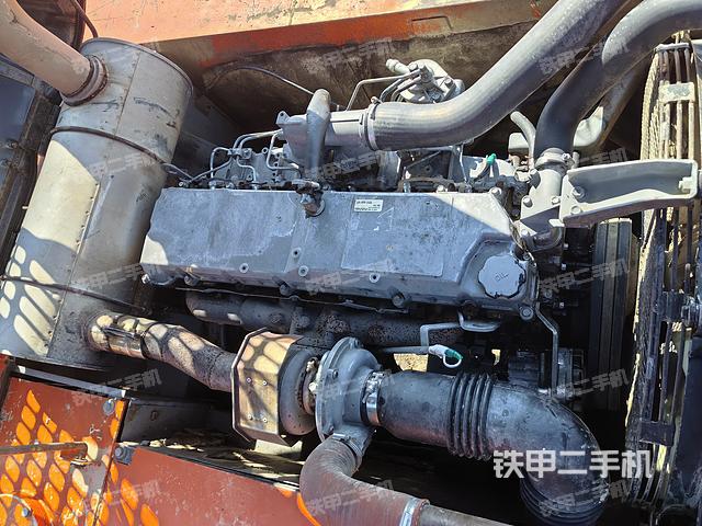 發(fā)動機整體俯視(整機外觀) 發(fā)動機整體俯視(整機外觀)