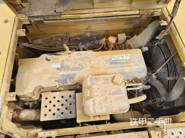 发动机整体俯视（整机外观）