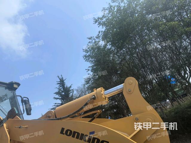 鏟斗油缸側(cè)面(工作裝置) 鏟斗油缸側(cè)面(工作裝置)