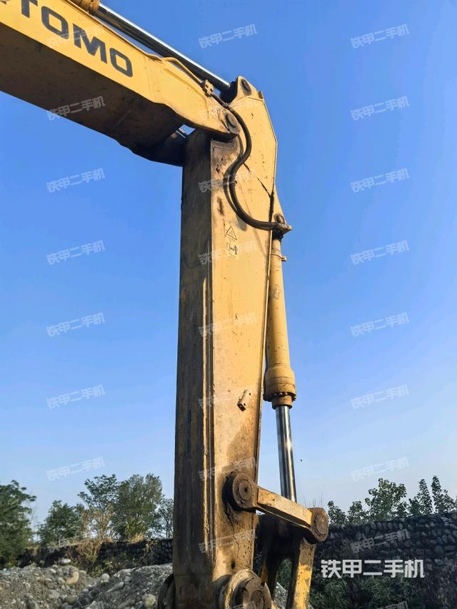 小臂整體右前（工作和回轉(zhuǎn)裝置）