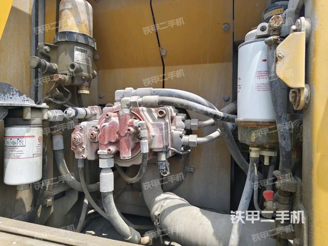 液压泵斜45 左(大件舱室) 液压泵斜45 左(大件舱室)