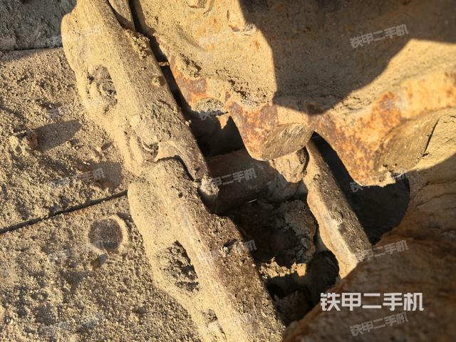 右導(dǎo)向輪（行走機(jī)構(gòu)）